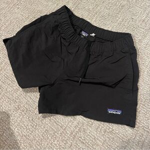 Black Patagonia baggies like new